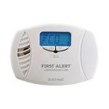 ProdImg;CO7P01D;CO7P01D-c1-6-Front.jpg;Front Facing CO7P01D Plug-In CO Alarm with display in fahrenheit