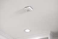 SC5-Smart-Alarm-Ceiling-Mounted-in-Living-Room